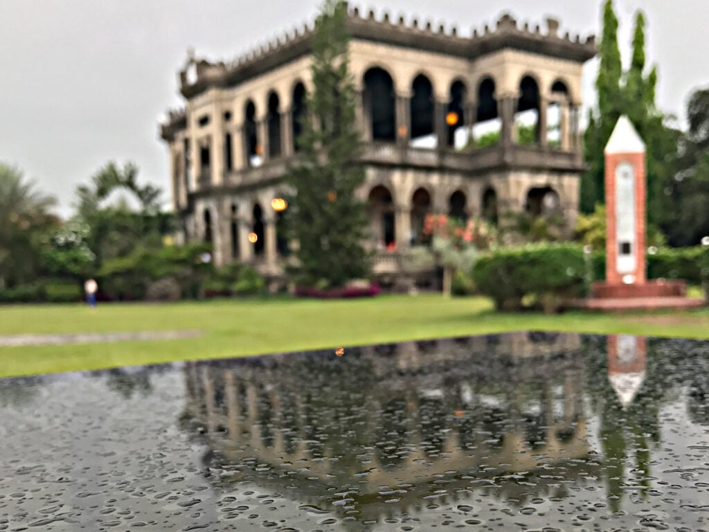 The famous mirror shot of the Ruins.