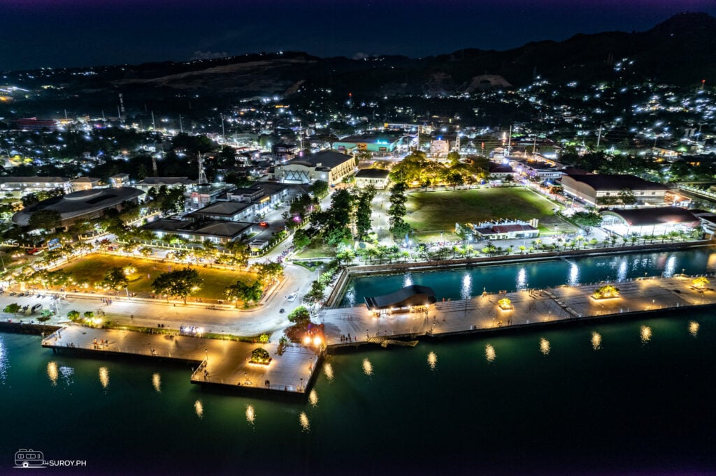 Naga City Boardwalk at night. 