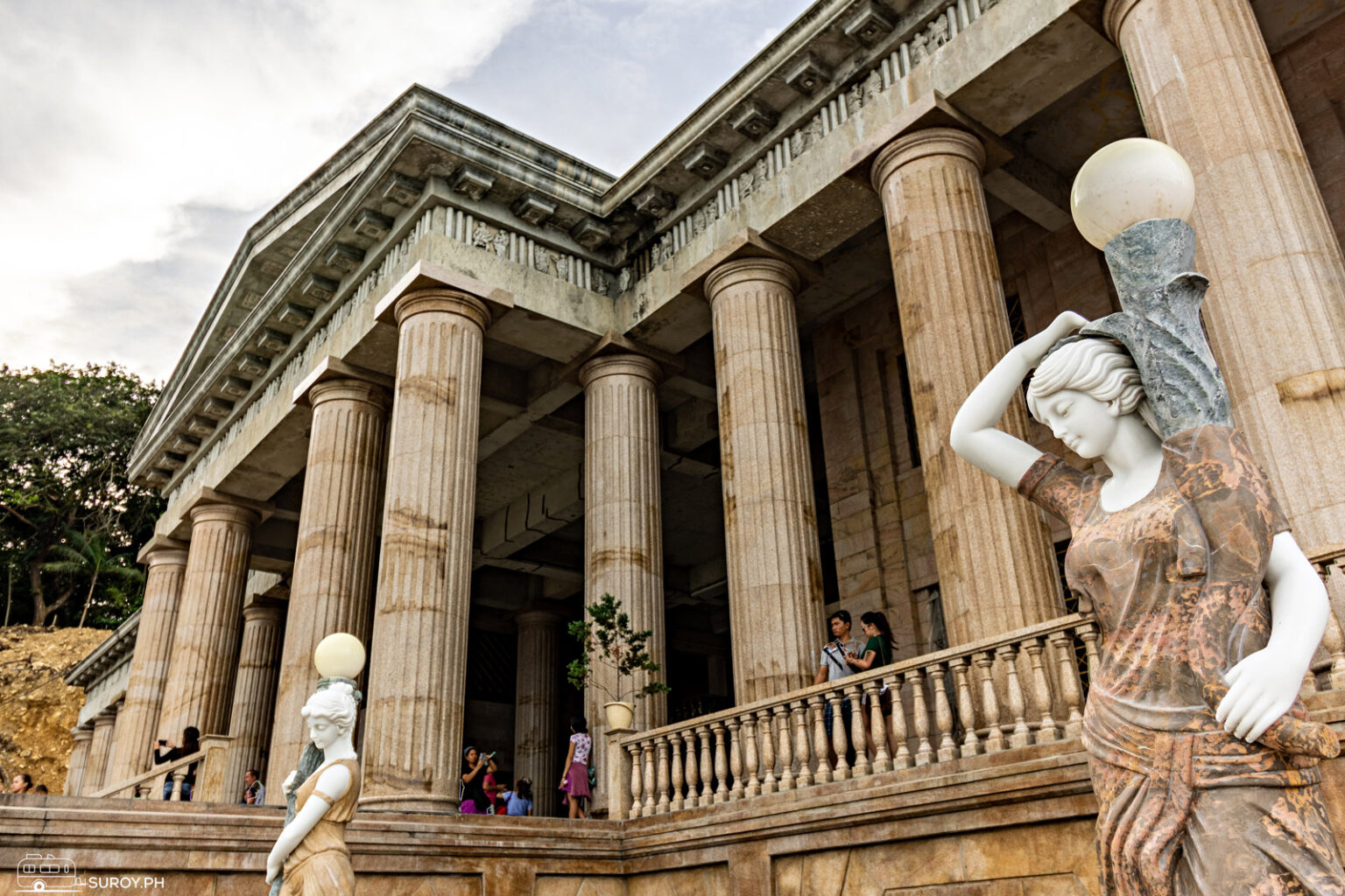 Roman columns and statues of the Temple of Leah