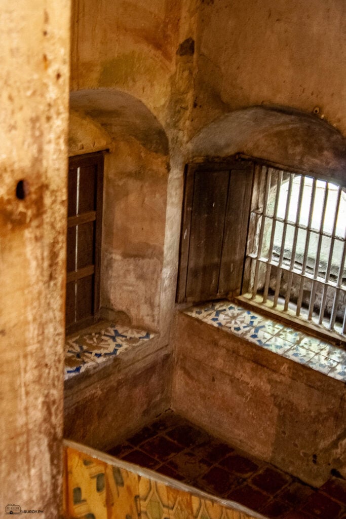 The stairs leading down to the cemetery.