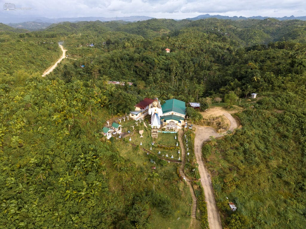 A few hundred steps up and you'll be graced by the beautiful statue of the Divine Mercy in Toledo, Cebu. 