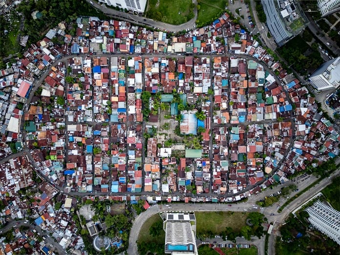 An aerial view of Barangay Hipodromo in Cebu. The streets are lined up in an oblong fashion similar to a racetrack.