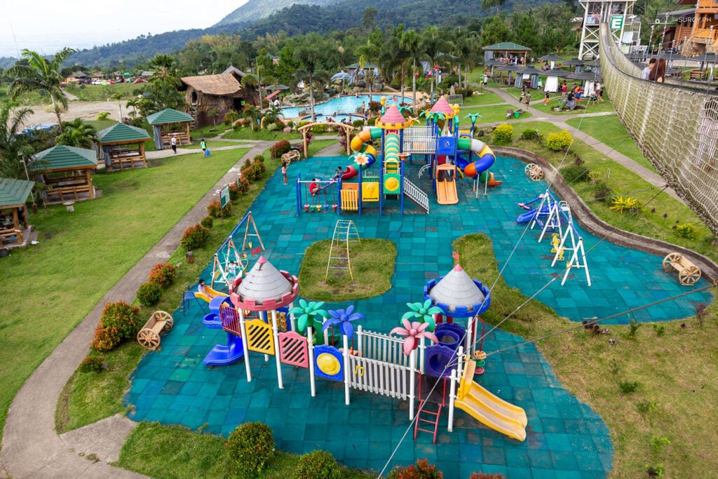 Playground of Giants: Let your children’s imaginations run wild in the vibrant and playful Playground of Giants at Campuestohan Highland Resort.