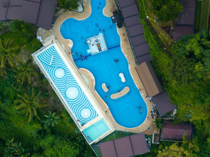 Take a refreshing dip in one of the pools in Mountain View Nature Park in Busay, perfectly designed for relaxation with a picturesque backdrop.