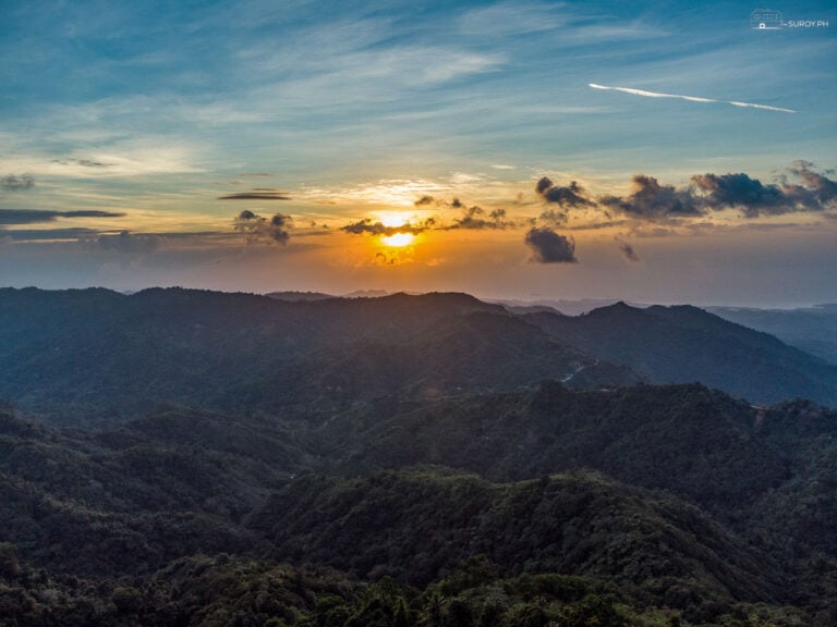 Sunset Over the Mt Manunggal in Balamban: Capture the mesmerizing sunset over the mountains, a sight that will leave you in awe of nature’s beauty.