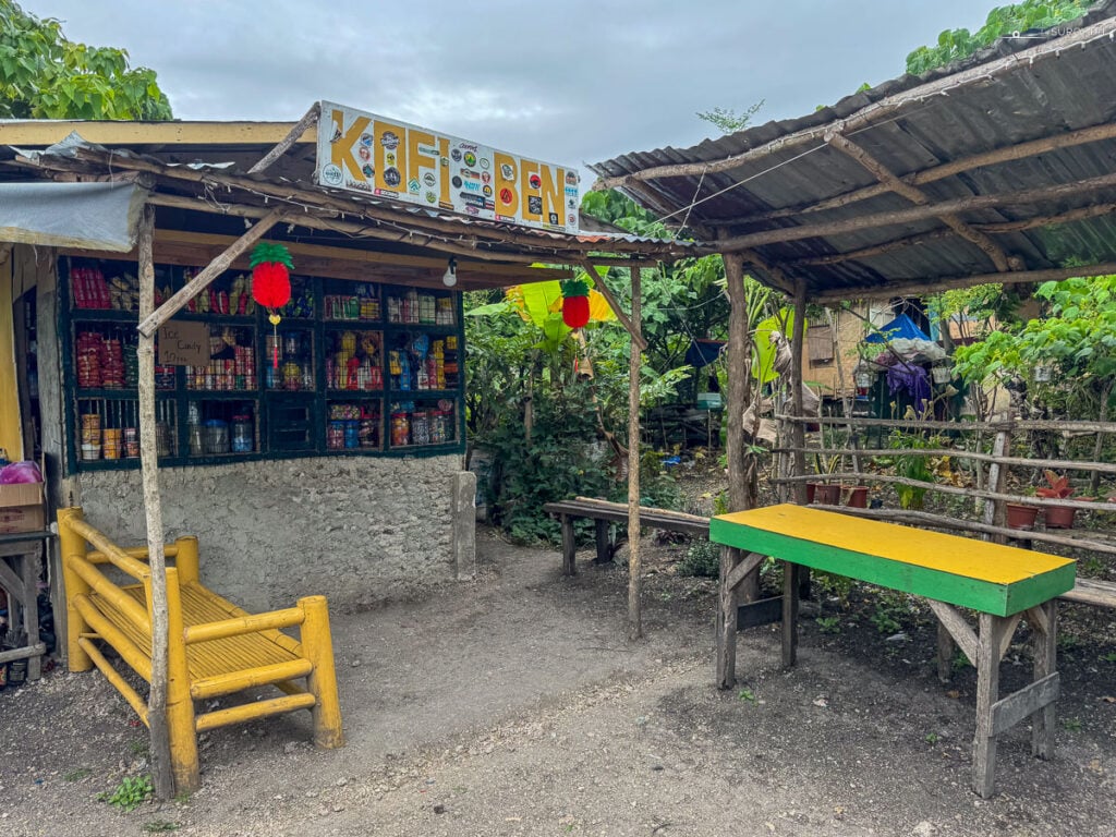 There's also a branch of Kofi Ben in the bukid.