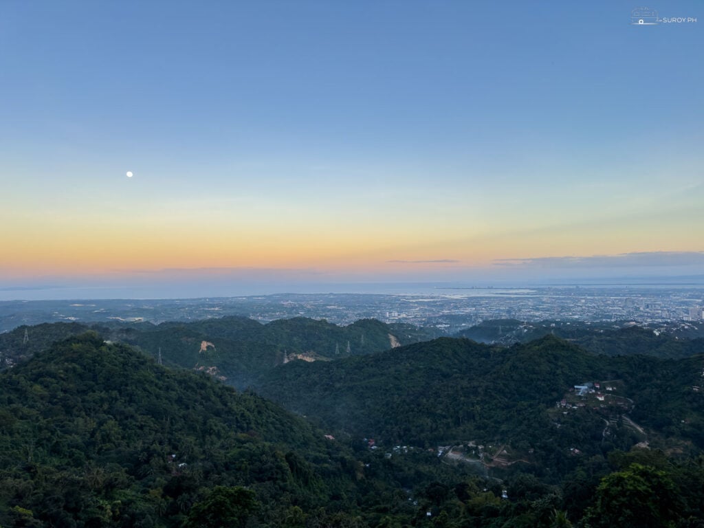 Discover the rolling hills and lush valleys of Cebu from The Cliff at Highlands de Busay, a serene escape into nature’s beauty.