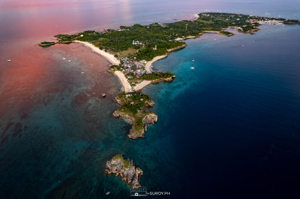 The sunset in Malapascua Island is sure to take your breath away this holiday season of December.