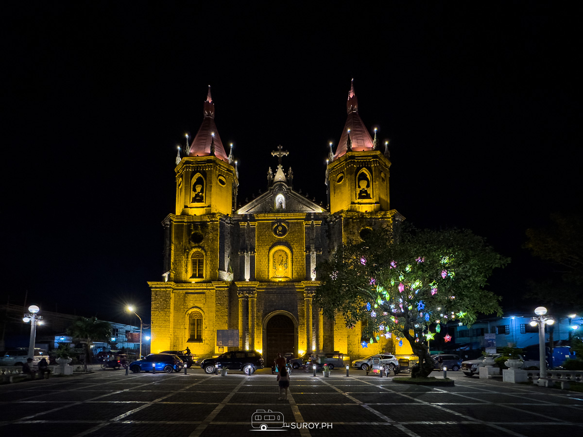 Molo Church and its brightly lit Christmas tree adorned with parols serve as a symbol of unity and faith during the Simbang Gabi season.