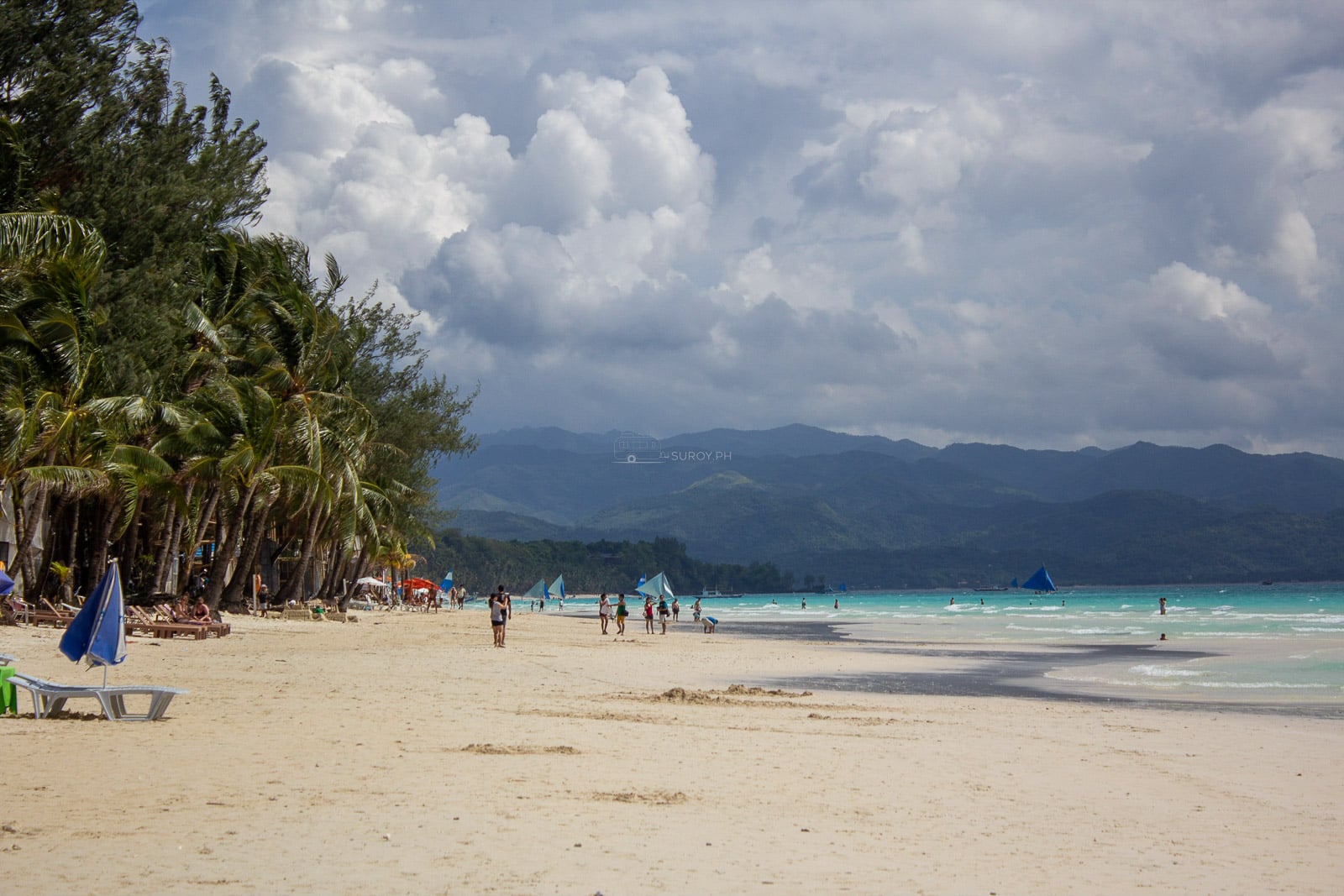 Boracay Is Three Different Holidays on One Beach: How to Choose Your Station