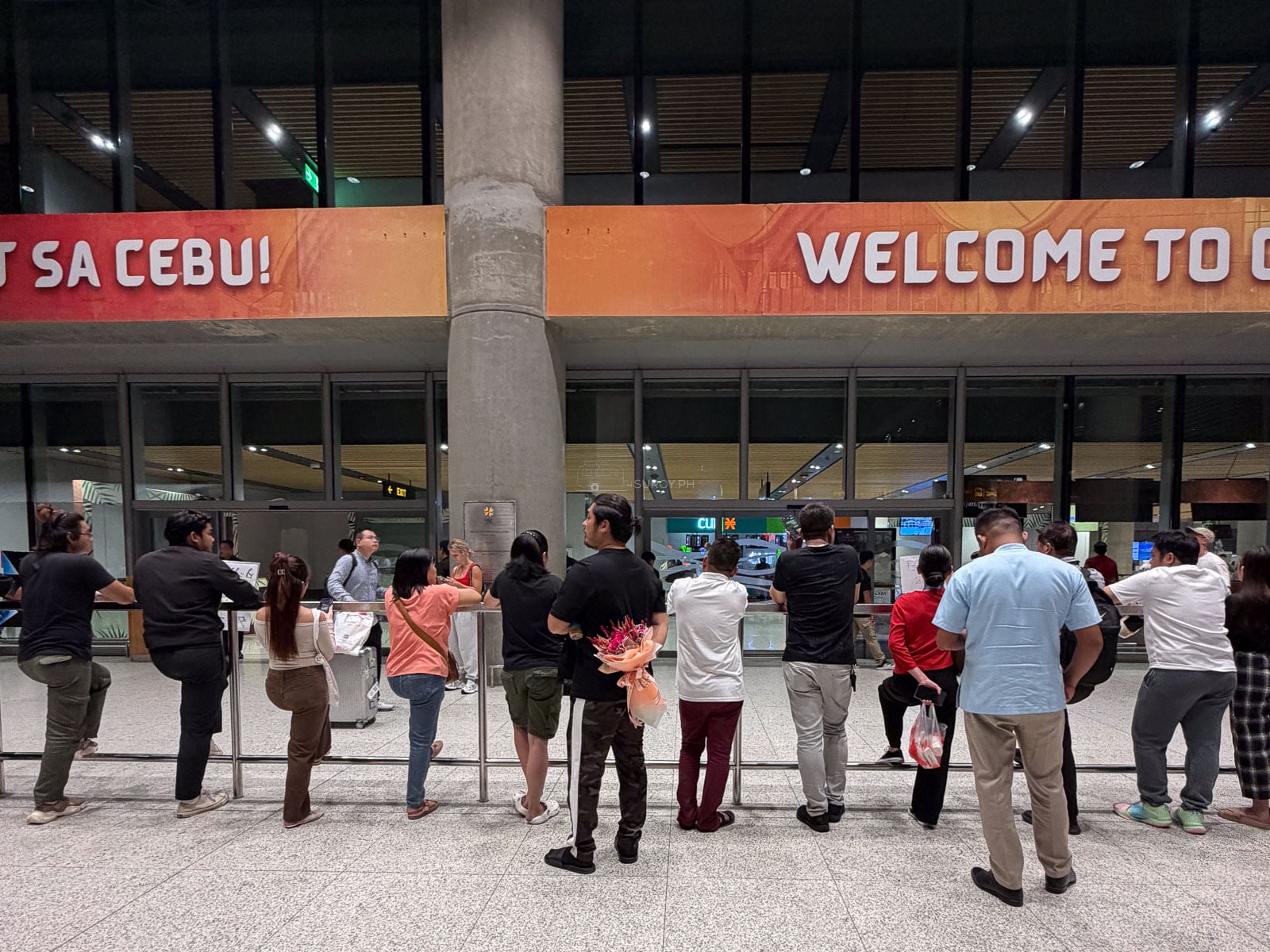 Welcome to Cebu sign in the arrivals area of Mactan-Cebu International Airport