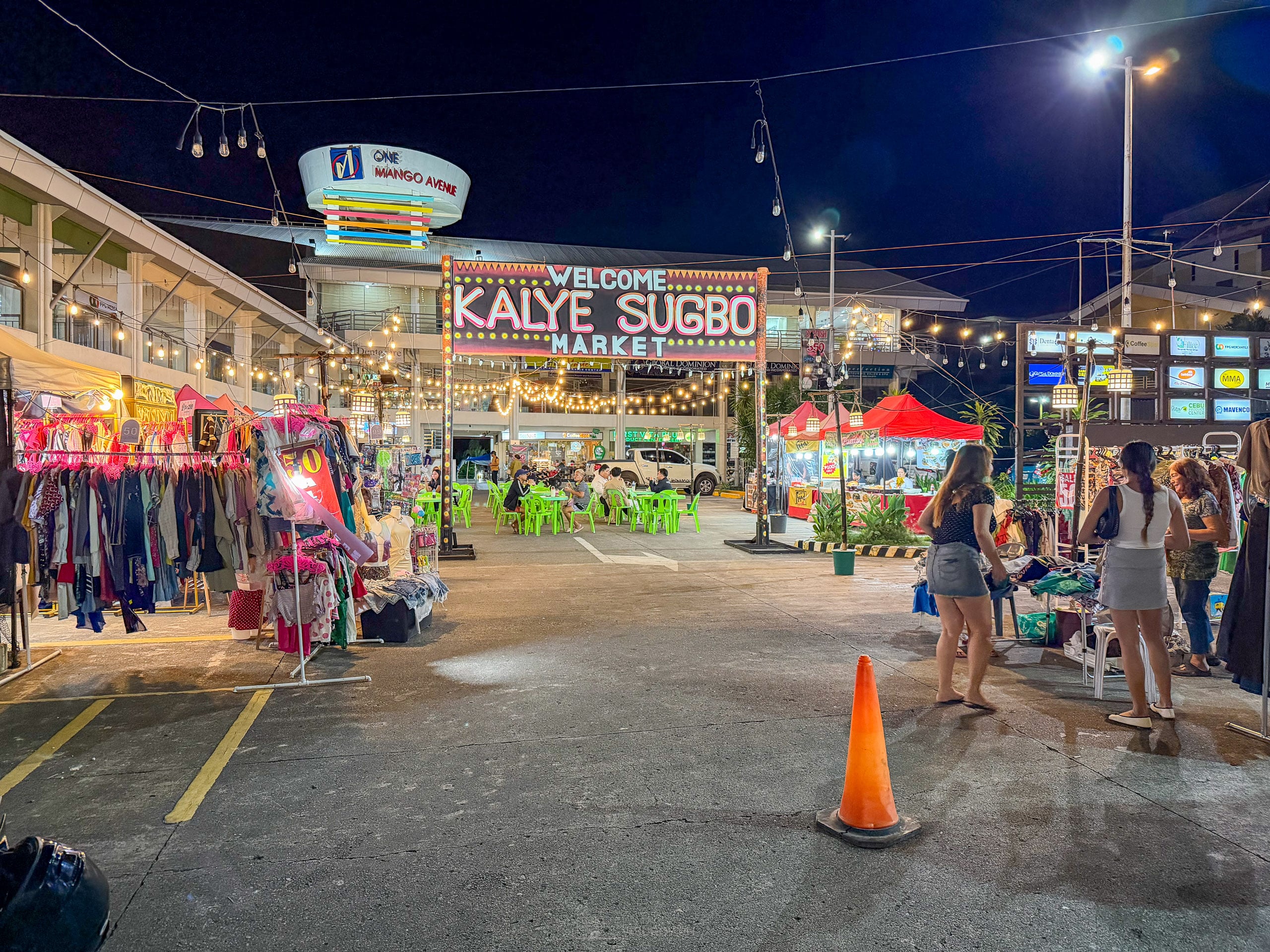 Kalye Sugbo Market at One Mango Avenue: Ukay, Lechon and ₱100 Rice Meals